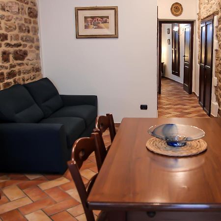 Ferienwohnung Casa Armanni - La Tua Casa Di Pietra Gubbio Exterior foto