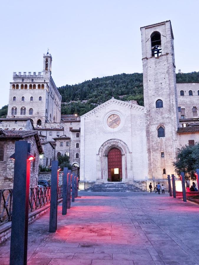 Ferienwohnung Casa Armanni - La Tua Casa Di Pietra Gubbio Exterior foto