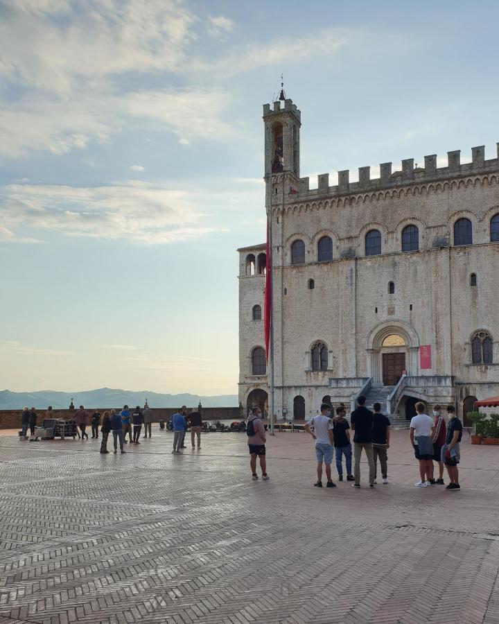 Ferienwohnung Casa Armanni - La Tua Casa Di Pietra Gubbio Exterior foto