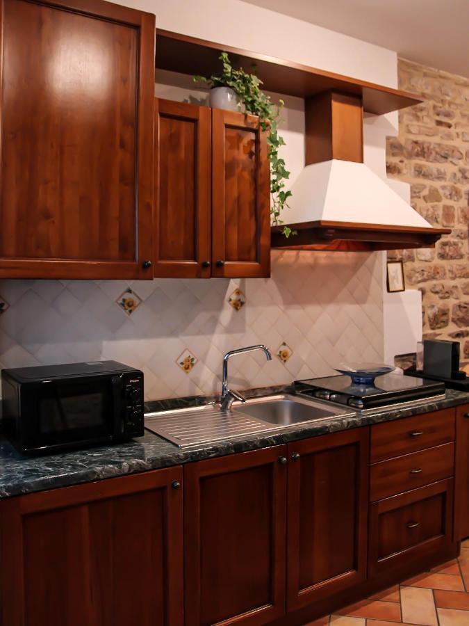 Ferienwohnung Casa Armanni - La Tua Casa Di Pietra Gubbio Exterior foto