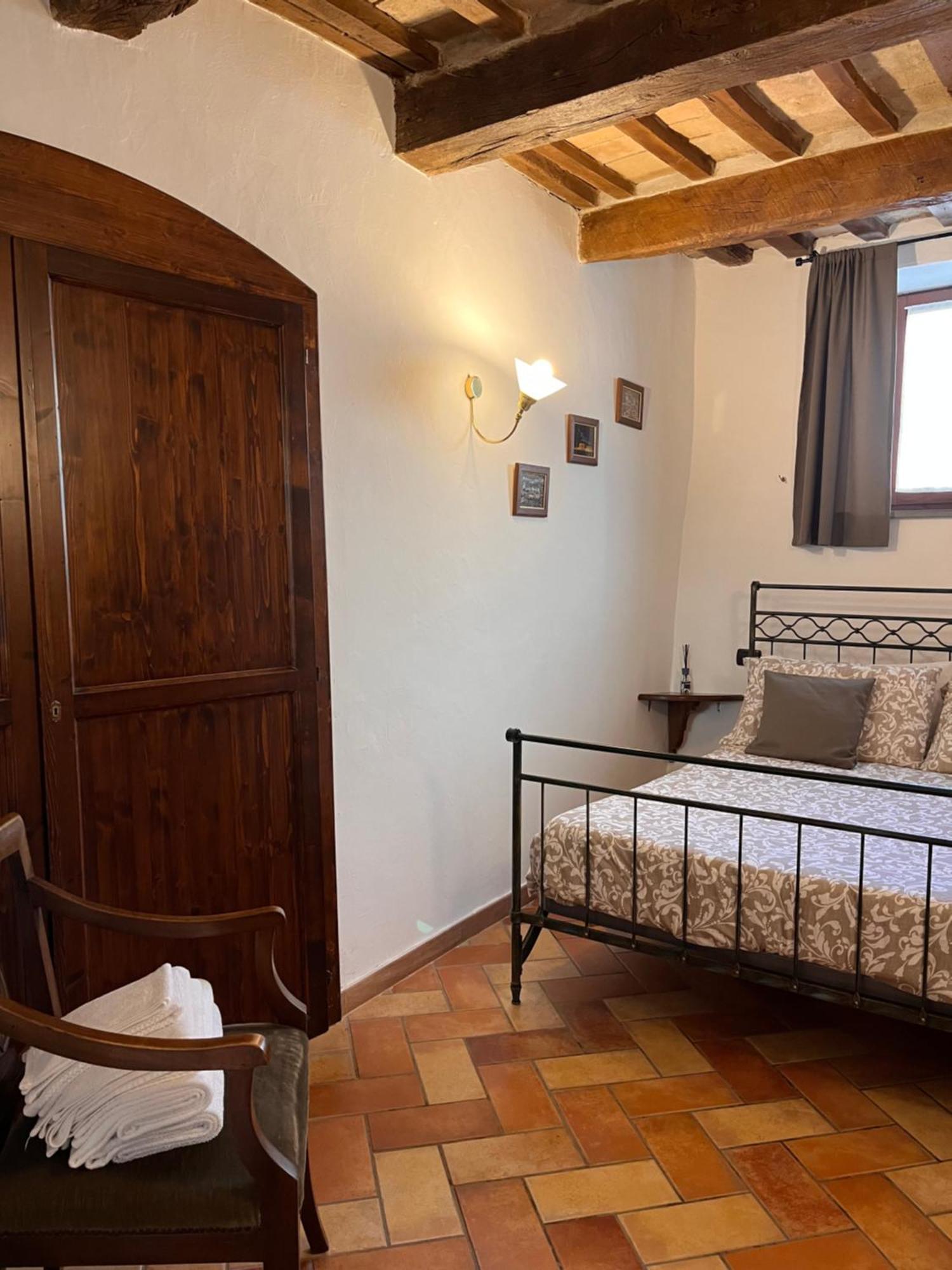 Ferienwohnung Casa Armanni - La Tua Casa Di Pietra Gubbio Exterior foto
